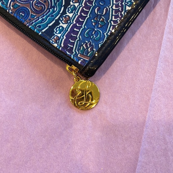 Estée Lauder Makeup Bag – Abstract Print Cosmetic Pouch, Travel Organizer - Picture 4 of 5